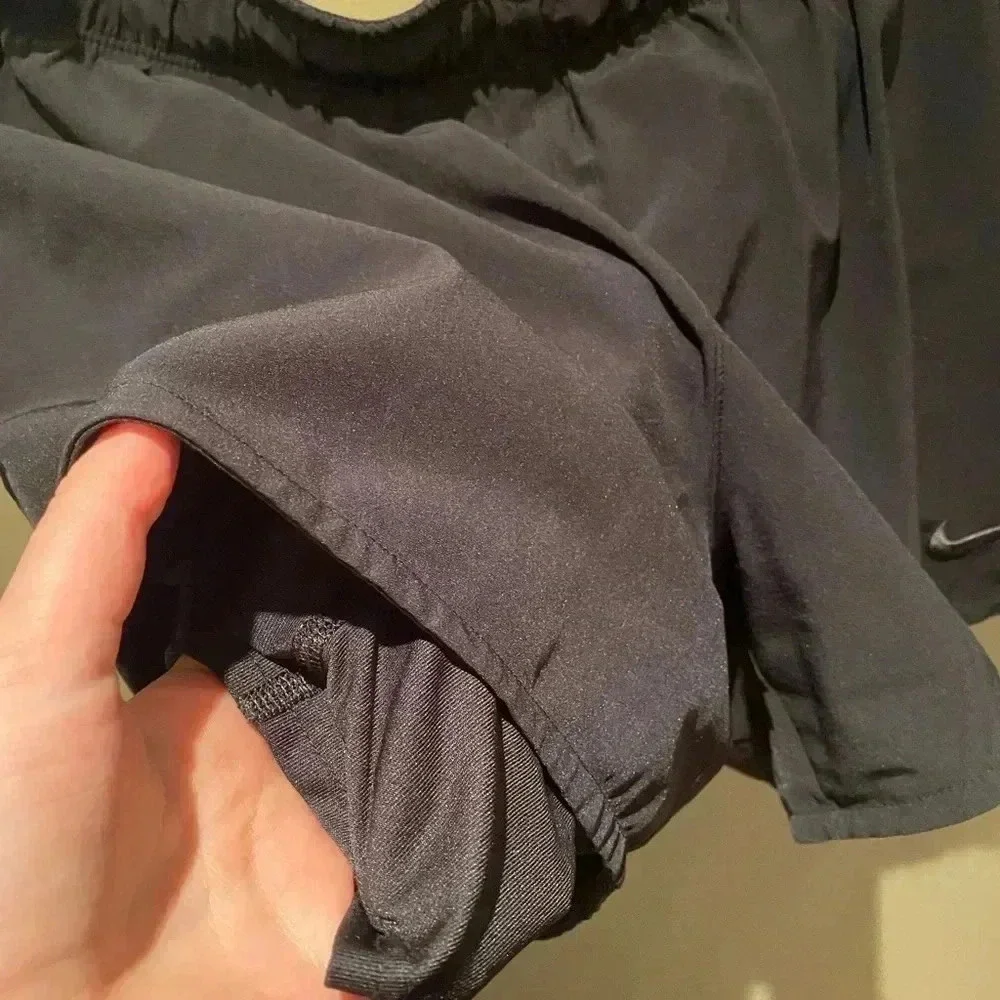 NIKE ATHLETIC RUNNING SHORTS BLACK SIZE M